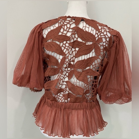 Haute Monde Lace Top - Picture 2 of 8